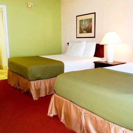 Econo Lodge Brunswick I-95 Экстерьер фото