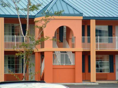 Econo Lodge Brunswick I-95 Экстерьер фото
