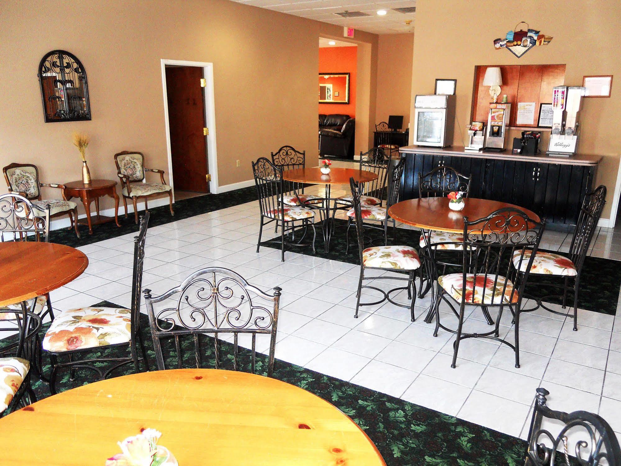 Econo Lodge Brunswick I-95 Экстерьер фото