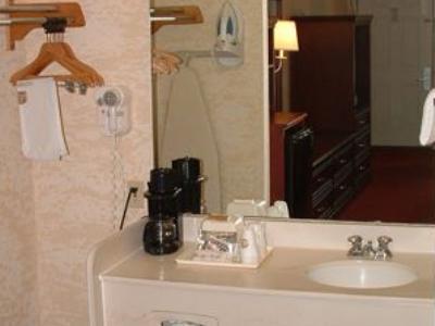 Econo Lodge Brunswick I-95 Экстерьер фото